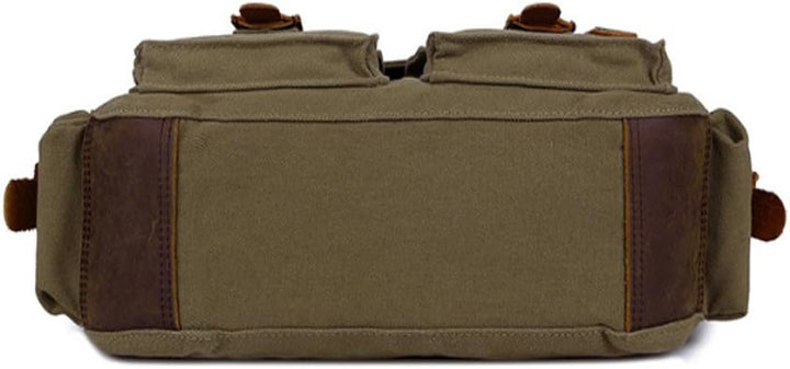 "Schoudertas Heren Canvas met Laptop Vakken, robuust en stijlvol, militaire uitstraling, geschikt voor dagelijks gebruik."
