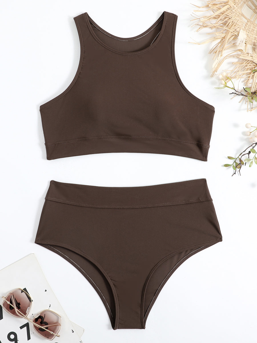 "Sportieve Isla bikini set dames met elegante snit, vest-top voor comfort en support, perfect voor strand en zwembad."