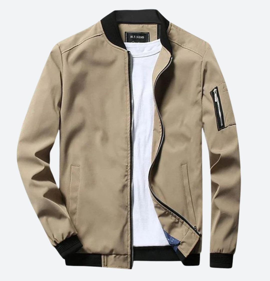 "Stijlvol heren zomerjack, regular fit, hoogwaardig katoenmix, minimalistische lijnen, ideaal voor lente en zomer."