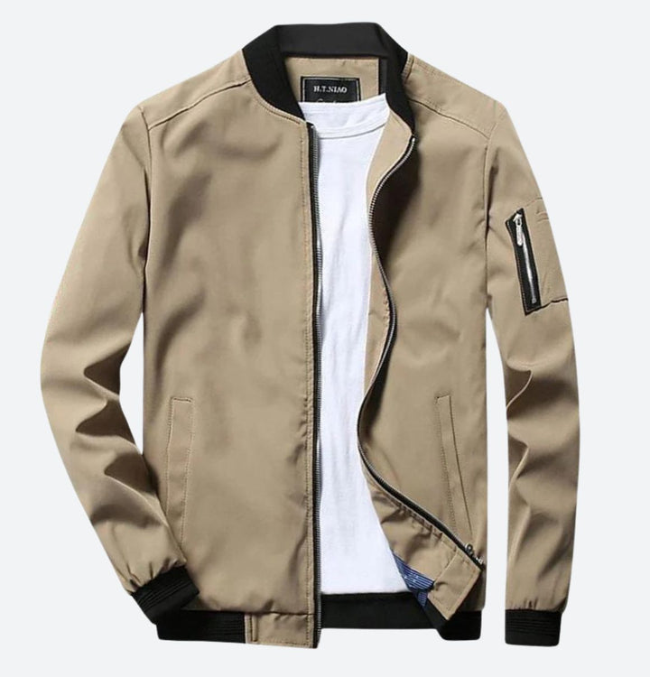 "Stijlvol heren zomerjack, regular fit, hoogwaardig katoenmix, minimalistische lijnen, ideaal voor lente en zomer."