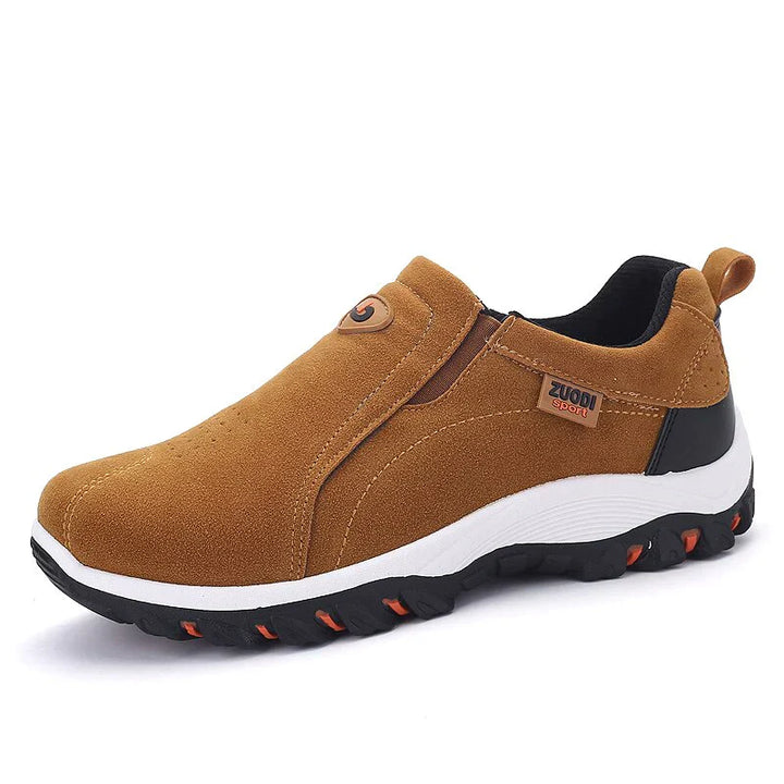 "Stijlvolle, ademende heren slip-on sneakers zonder veters, grijs met orthopedische zool voor ultiem comfort en gemak."