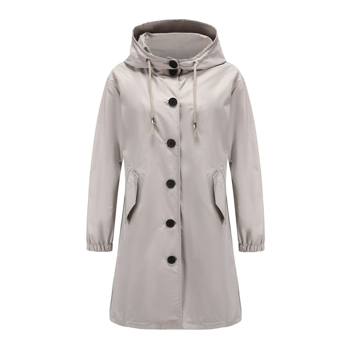 "Stijlvolle damesregenjas met capuchon, waterdicht en slank silhouet, ideaal voor casual en sportieve looks."
