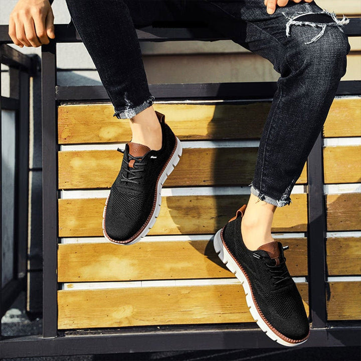 "Stijlvolle en comfortabele herenschoenen in karamel, perfect voor alle seizoenen en gelegenheden."