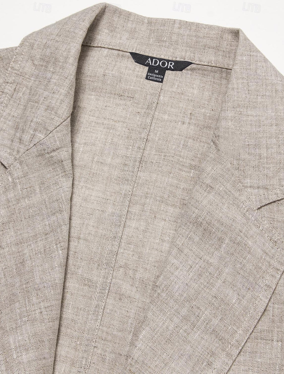 "Stijlvolle heren linnen blazer in beige, luchtig en ademend, perfect voor warme zomerdagen en vele gelegenheden."