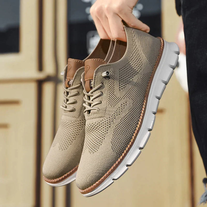 'Stijlvolle herensneakers in diverse kleuren, lichtgewicht en trendy ontwerp voor casual en formele gelegenheden.'