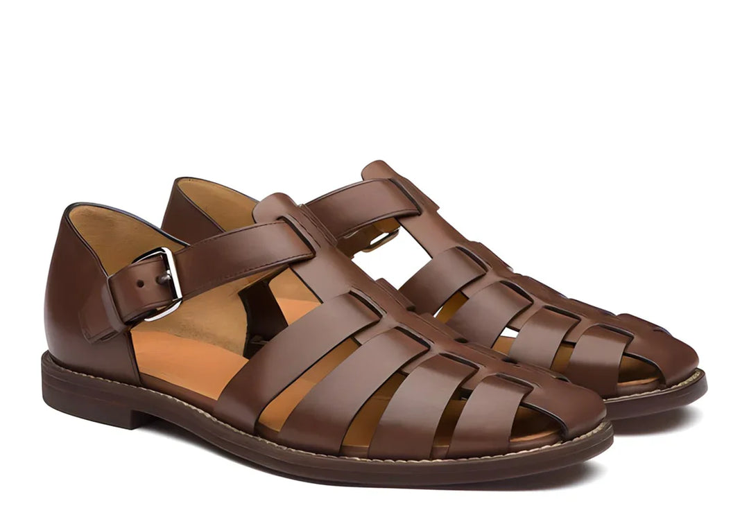 "Stijlvolle leren gladiator sandalen voor heren met stevige rubberen zool, antislip en duurzame bandjes voor comfort."