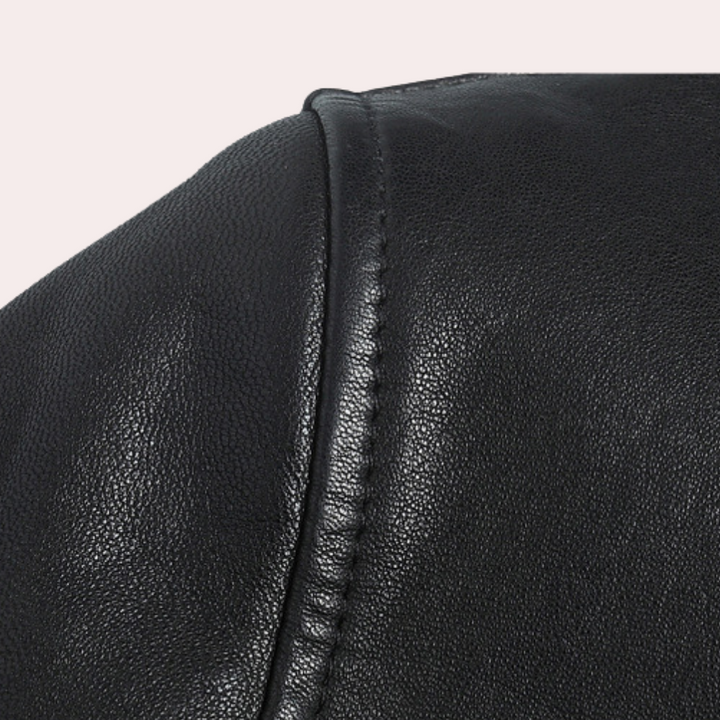 "Stijlvolle leren zomerjas voor heren in biker design, met een tijdloze en stoere uitstraling, perfect voor modebewuste manne