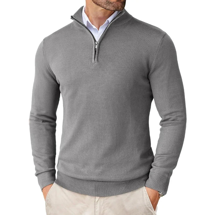 "Stijlvolle luxe heren trui met halve rits in marineblauw, perfect voor zowel zakelijke als casual gelegenheden."