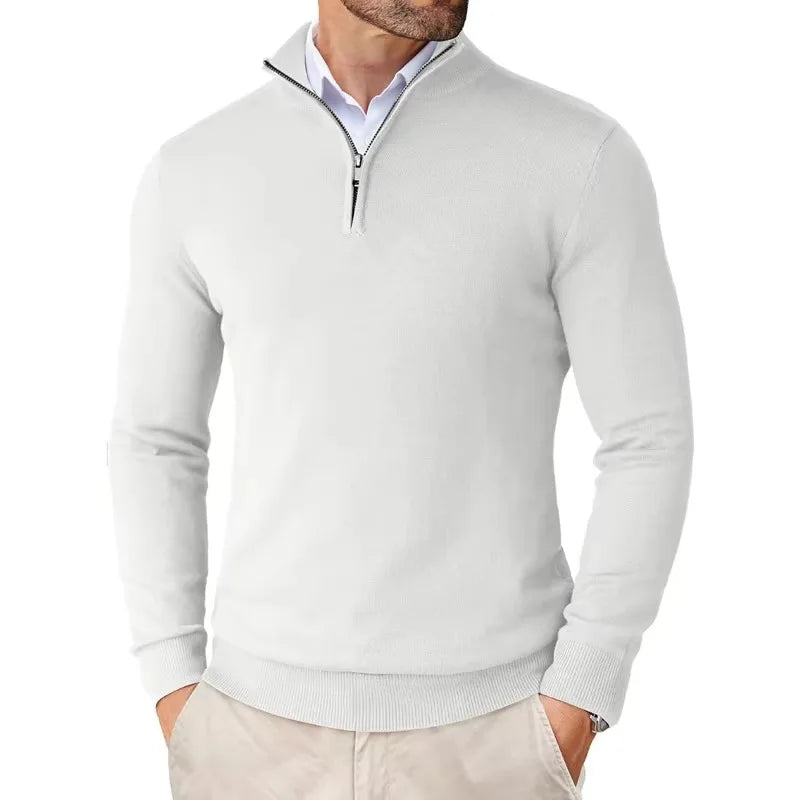 "Stijlvolle luxe heren trui met halve rits in marineblauw, perfect voor zowel zakelijke als casual gelegenheden."