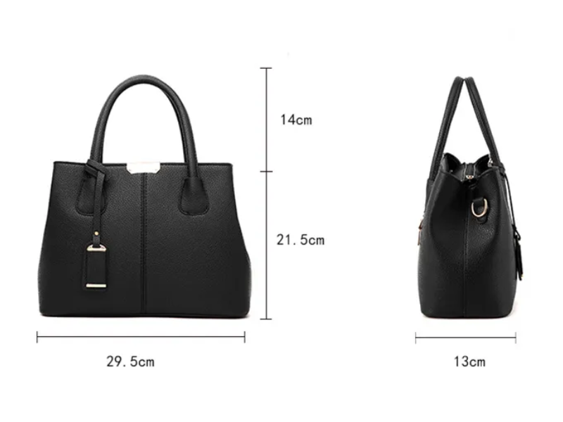 "Stijlvolle Romina Crossbody Draagtas in paars met strak, vierkant ontwerp en comfortabele band voor een elegante look."
