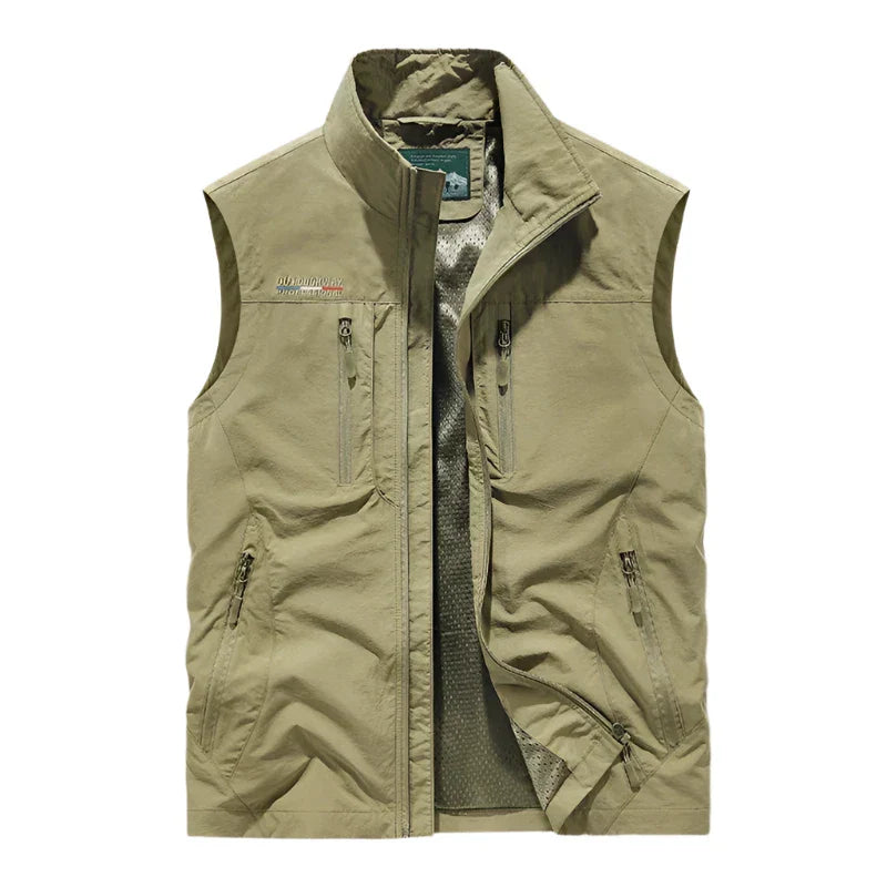 "Stijlvolle waterdichte bodywarmer heren, lichtgewicht, met meerdere zakken in zwart, blauw en groen, ideaal voor buiten."