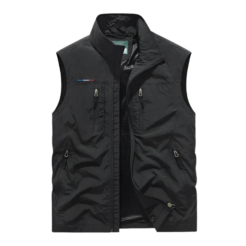 "Stijlvolle waterdichte bodywarmer heren, lichtgewicht, met meerdere zakken in zwart, blauw en groen, ideaal voor buiten."