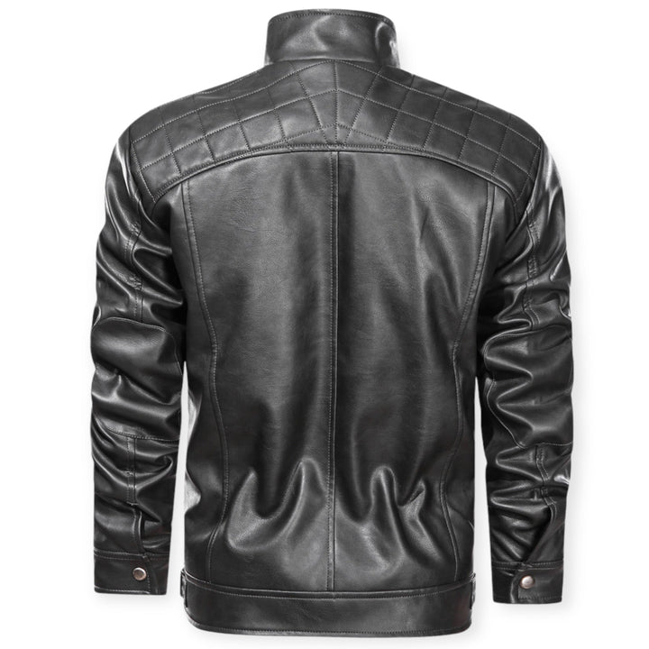 "Stoer leren jack met meerdere zakken, zwart of bruin, voor dames. Perfect voor elke gelegenheid, met robuust design."