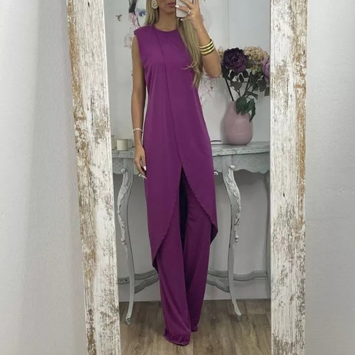 "Sylvia tweedelige damesoutfit, elegante katoenen top en uitlopende broek, comfortabel en geschikt voor elke gelegenheid."