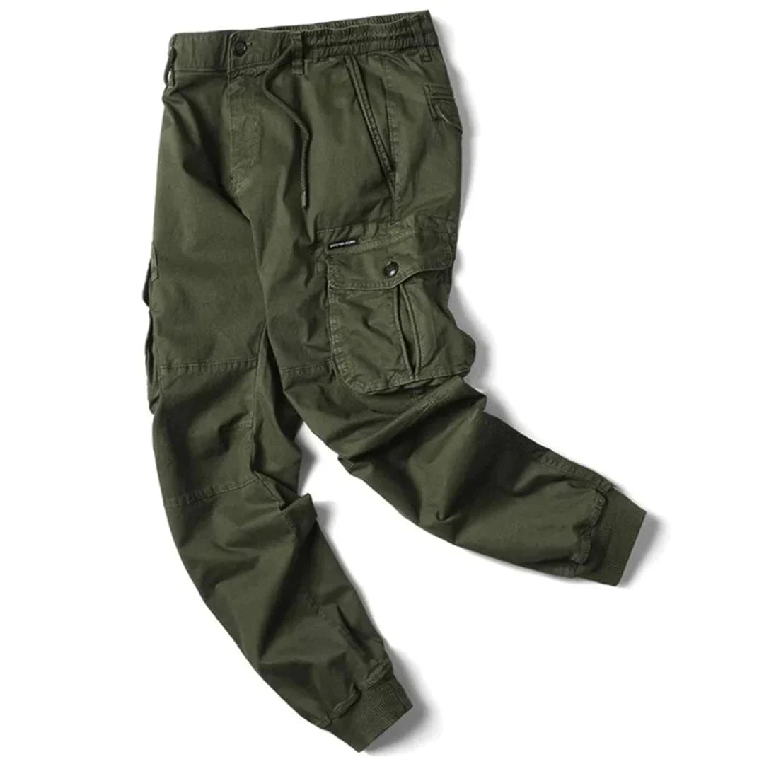 "Tactical cargo broek heren, duurzaam katoen, multifunctionele zakken, stoere streetwear stijl, comfortabele pasvorm."