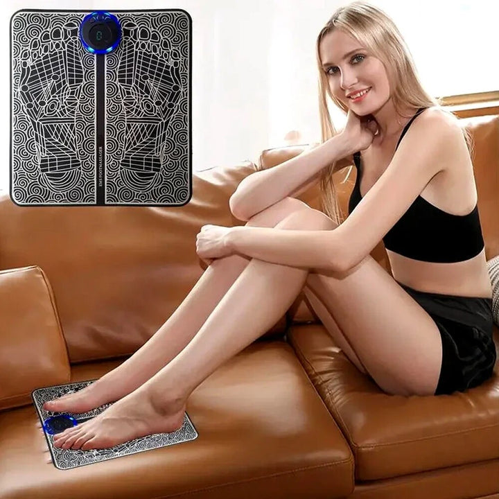 "TheraPulse Pro voetmassager, zwart, biedt verlichting voor voet- en onderbeenpijn met geavanceerde massagetechnologie."