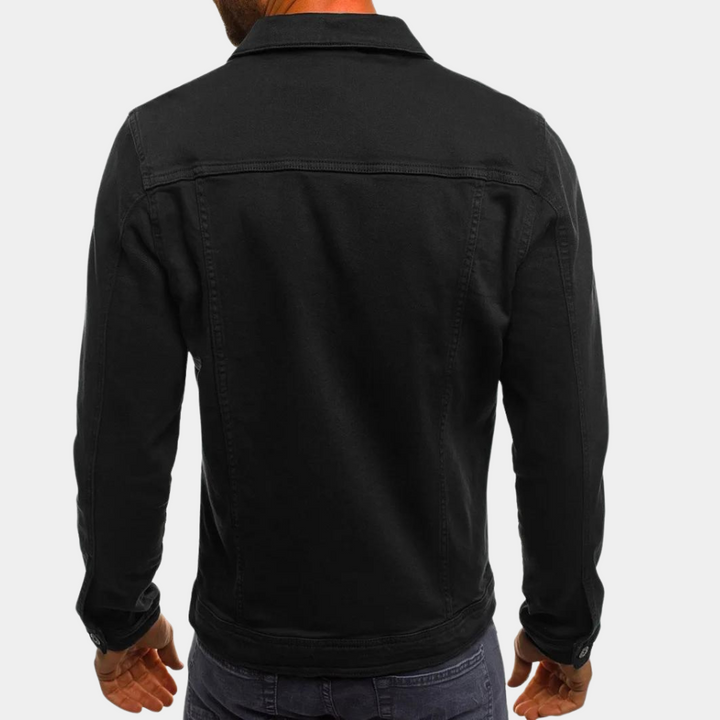 "Tijdloos klassiek herenoverhemd met elegante pasvorm, geschikt voor zowel werk als speciale gelegenheden, zomer look."