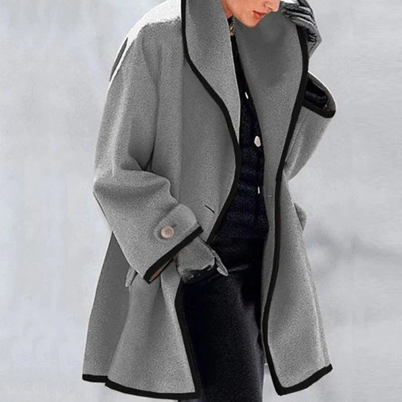"Tijdloze elegante dames trenchcoat in zwart, premium kwaliteit, weerbestendig en stijlvol voor elk seizoen."