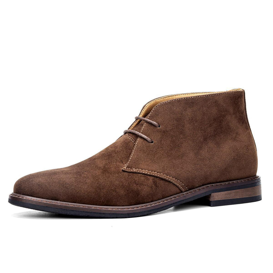 Tijdloze heren desert boots van hoogwaardig leer met vintage stijl en antislip zool, geschikt voor elke gelegenheid.