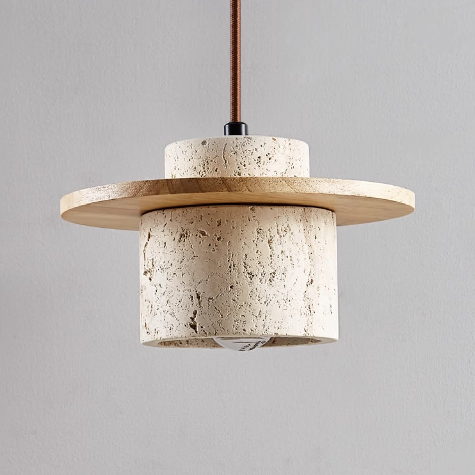 Travertin hanglamp, elegante plafondverlichting met natuurlijke travertin en hout, modern design voor warme sfeerverlichting.