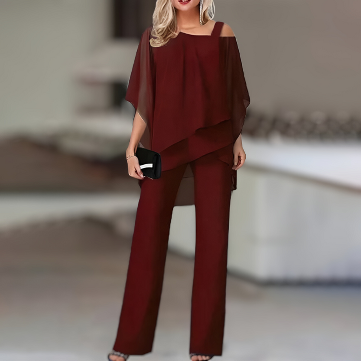 "Tweedelige dames set: elegante top en broek met verfijnde stijl, comfortabel en veelzijdig voor elke gelegenheid."