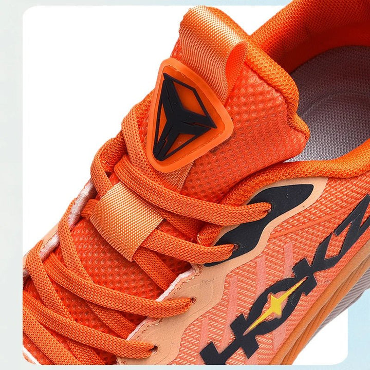 "Ultralichte unisex sportschoenen met futuristisch ontwerp en verhoogde zool voor hardlopen en fitness in diverse kleuren."
