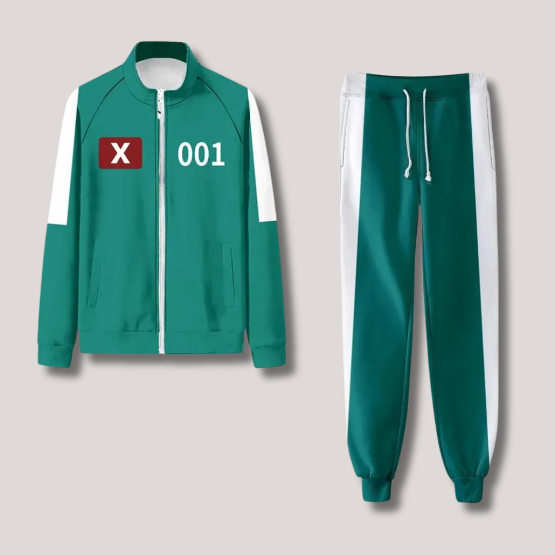 "Uniek Squid Game trainingspak, rood met capuchon en broek, comfortabele pasvorm, ideaal voor fans en cosplay."