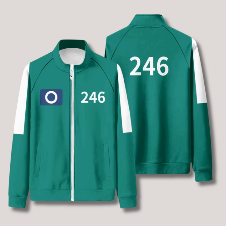 "Uniek Squid Game trainingspak, rood met capuchon en broek, comfortabele pasvorm, ideaal voor fans en cosplay."