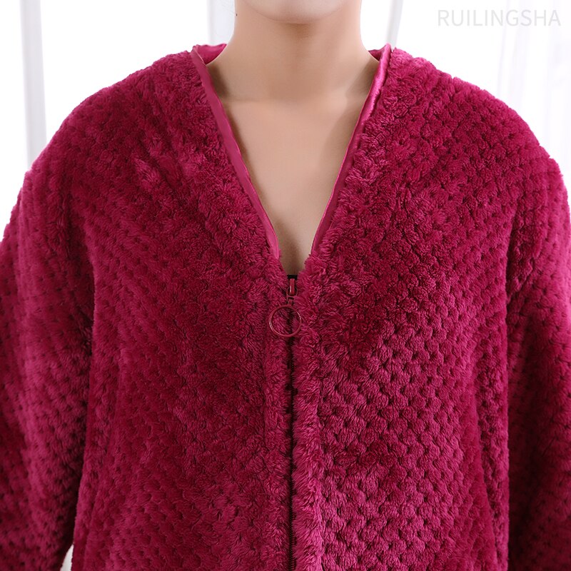 "Unisex thermo badjas met rits, lange mouwen en zakken, warm en comfortabel, ideaal voor koude dagen thuis."