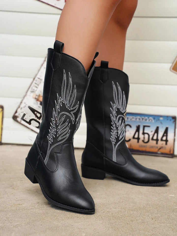 "Vegan cowboylaarzen voor dames, geborduurd design, stoer, zacht gevoerd, slipbestendige zool, trendy western look"
