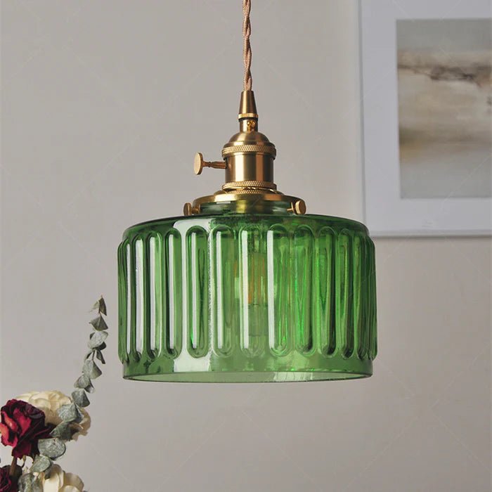 "Verstelbare vintage glazen hanglamp met chique uitstraling voor elegante interieurverlichting. Diameter 30 cm, hoogte 50-100