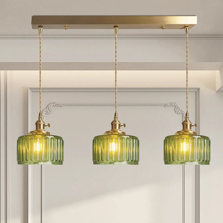 "Verstelbare vintage glazen hanglamp met chique uitstraling voor elegante interieurverlichting. Diameter 30 cm, hoogte 50-100