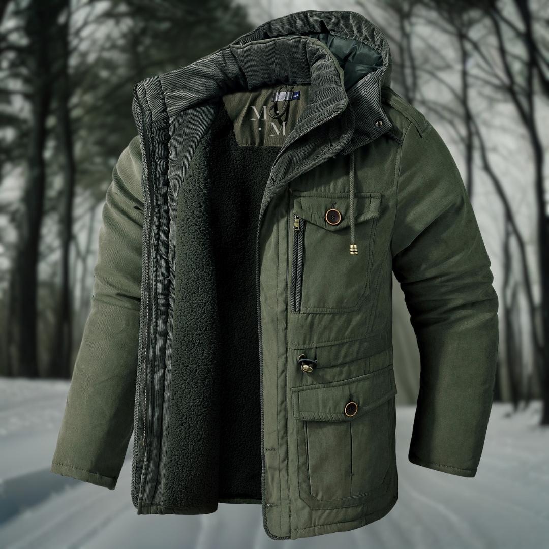 "Warme heren Sherpa jas met capuchon, zakken en comfortabele fleece, ideaal voor winterse stijl en bescherming tegen kou."
