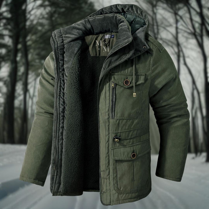 "Warme heren Sherpa jas met capuchon, zakken en comfortabele fleece, ideaal voor winterse stijl en bescherming tegen kou."