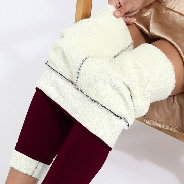 Warme hoog getailleerde winterleggings met zachte lamswollen voering, flatteuze pasvorm, ideaal voor koude dagen.
