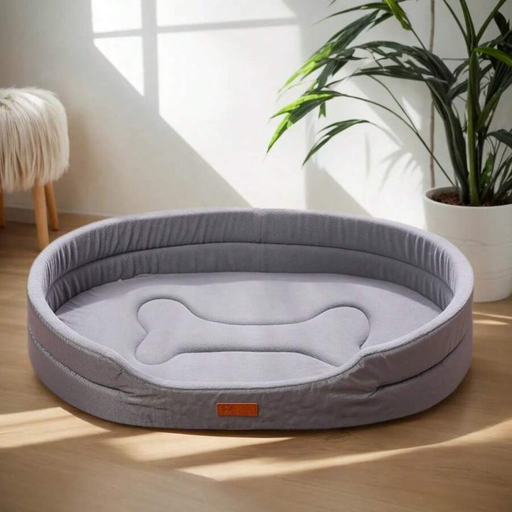 "Waterdicht en comfortabel hondenbed met zachte vulling, verkrijgbaar in blauw, grijs, groen, en rood voor binnen- en buiteng