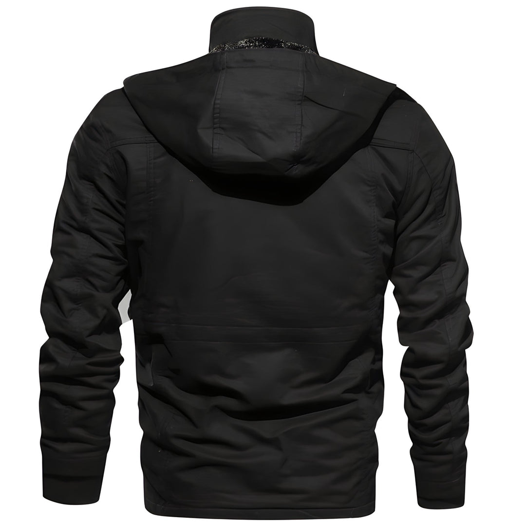 "Waterdichte herenjas, militaire stijl, verstelbare taille, zachte fleece voering, robuuste uitstraling, praktische zakken."