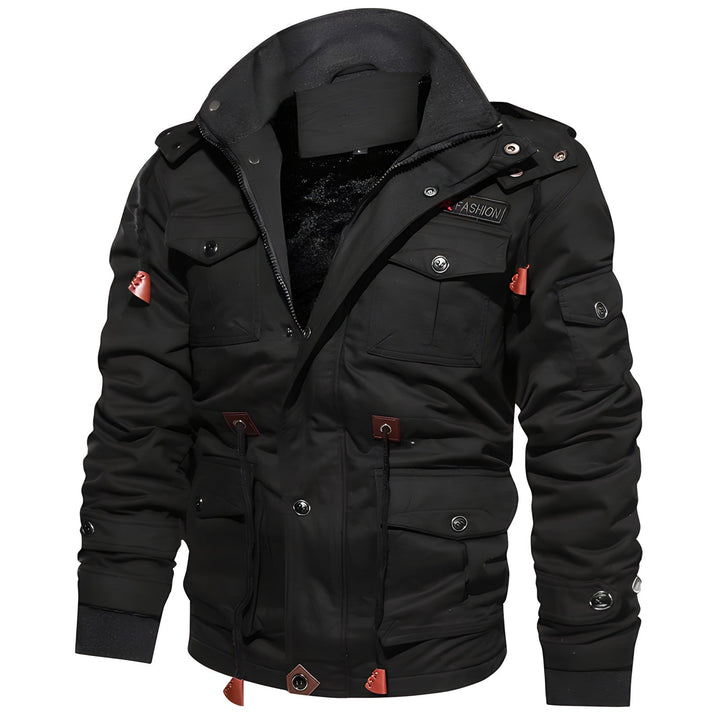 "Waterdichte herenjas, militaire stijl, verstelbare taille, zachte fleece voering, robuuste uitstraling, praktische zakken."