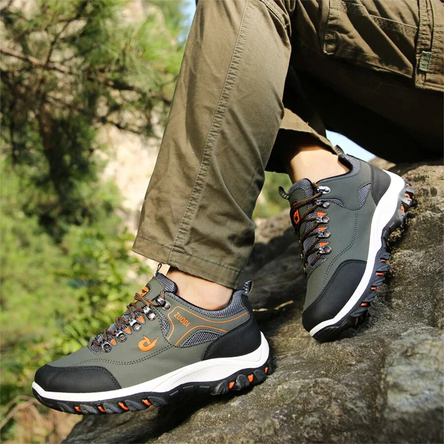"Waterdichte outdoor heren wandelschoenen met stevige grip, ademend en duurzaam synthetisch leer voor elke ondergrond."