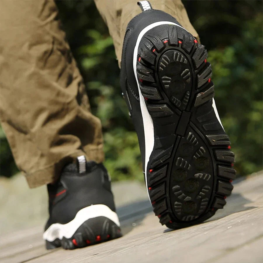 "Waterdichte outdoor heren wandelschoenen met stevige grip, ademend en duurzaam synthetisch leer voor elke ondergrond."