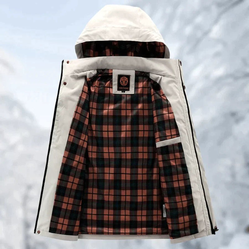 "Wind- en waterdichte outdoor herenjas, stijlvol design, groene kleur, voor buitenactiviteiten, verkrijgbaar van XS tot 3XL."