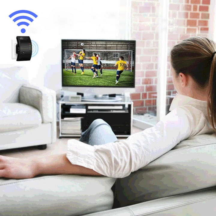 "Wit, compacte WiFi-versterker met interne antennes, geschikt voor stopcontact. Verbetert signaalbereik en internetsnelheid."