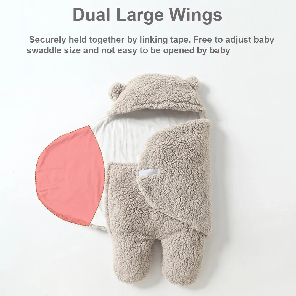 "Zachte baby wikkel deken in pasteltinten, houdt je baby warm en knus in de winter, gemaakt van huidvriendelijk materiaal."