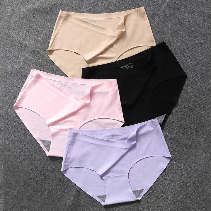 "Zijdezacht naadloos ondergoed in diverse kleuren, geen zichtbare lijnen, comfortabel en ademend voor dagelijks gebruik."